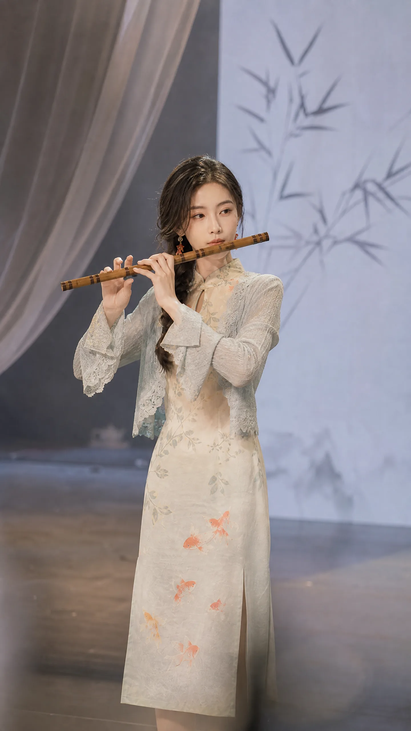 方凌 · FANNY
